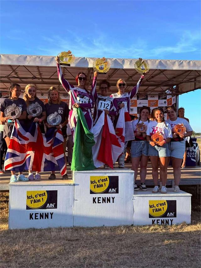 Nicole Lowry podium PDV 2025