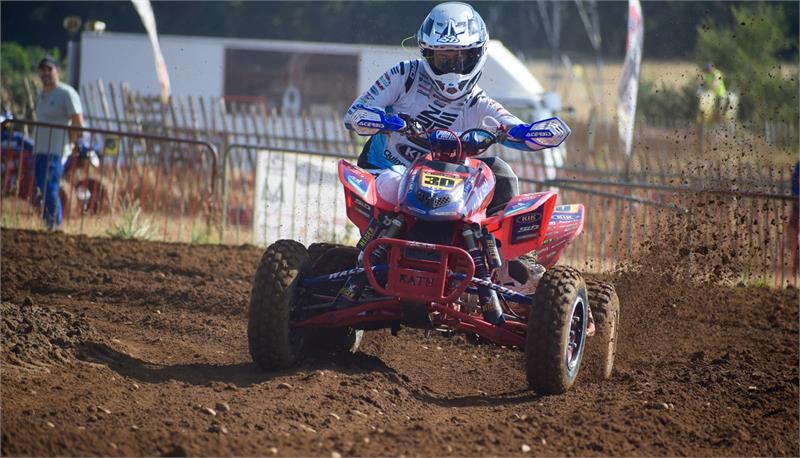 British QX R5 - Louie